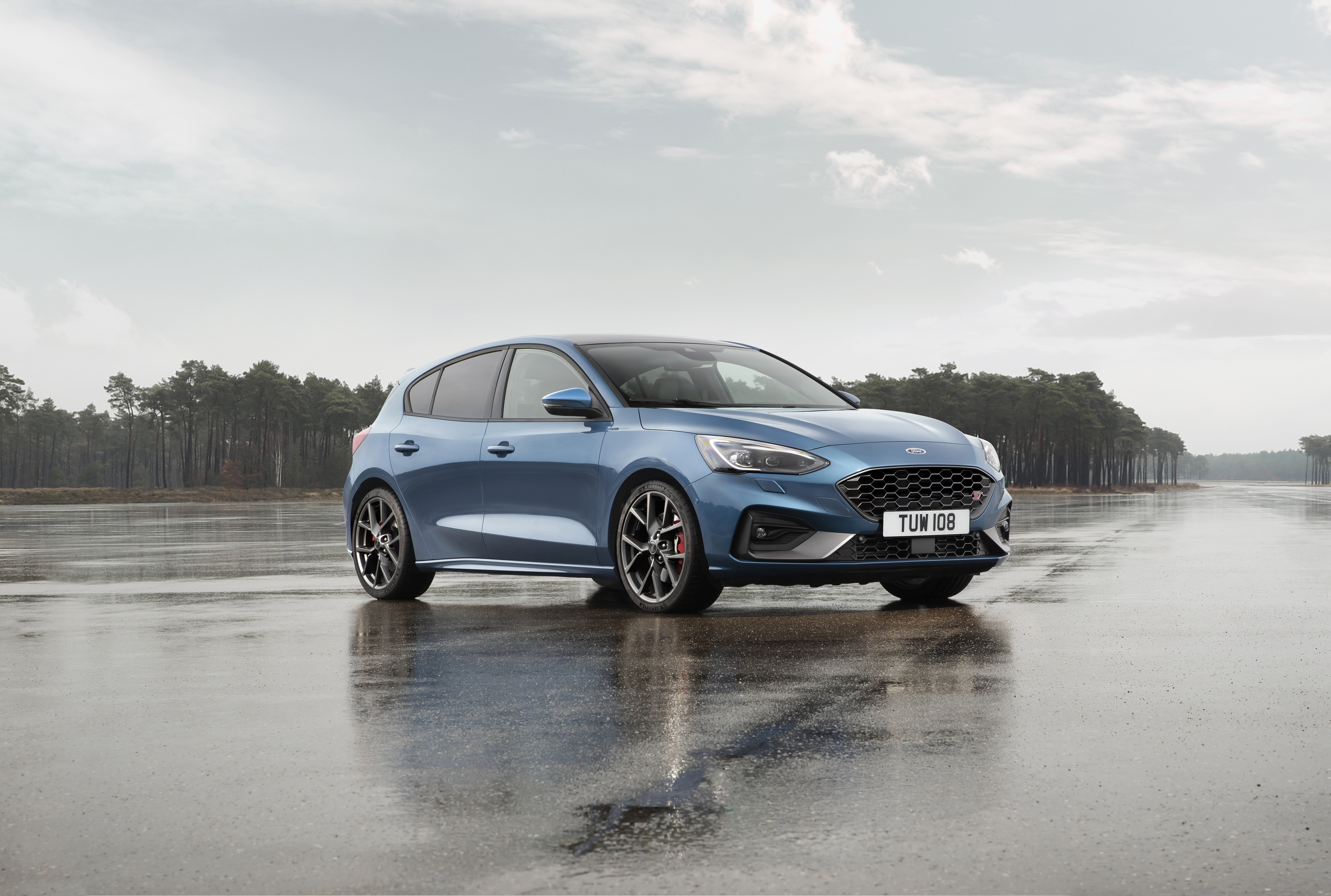 Ford Focus ST – 0???100km/h ???? 5.7 ????????????????????????